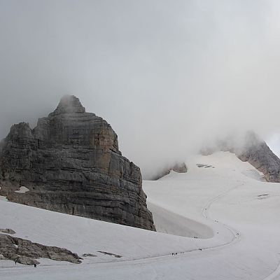 ... während die zweite Gruppe den Gletscher erkundet und auf den Kleinen Gjaidstein wandert.