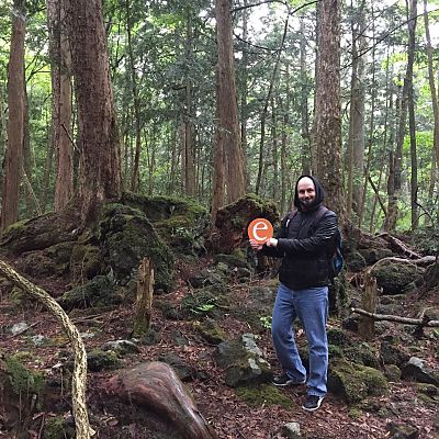 Mai 2017, Japan: Im Aokigahara Wald ("Sea of Trees"), am Fuß des Mt. Fuji.