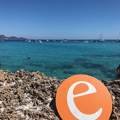 Juli 2017, Sizilien: Das "e" auf der Insel Favignana.