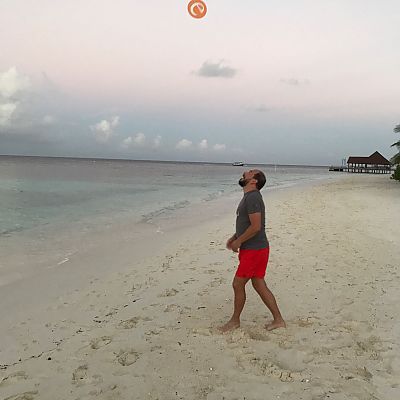 Oktober 2017, Malediven: Michael erlebt mit dem "e" traumhafte Sonnenuntergänge, kristallklares Wasser und Anemonenfische im wunderschönen exito-orange auf dem Gaaf-Alif-Atoll.