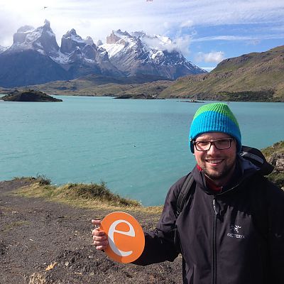 Januar 2018, Chile: Unser "e" erlebt mit Peter vier Wochen lang atemberaubende Natur in Chile. Hier am Lago Pehoé mit tollem Ausblick vom Mirador Cóndor auf das Paine Bergmassiv. Mehrtägige Trekking-Tour auf der W-Route durch den Nationalpark "Torres del Paine" ("Türme des blauen Himmels") im chilenischen Teil Patagoniens.