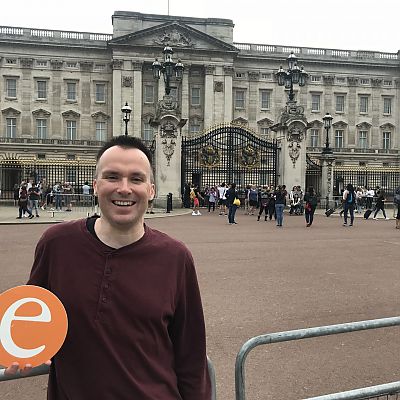 Mai 2018, London: Nach der großen königlichen Hochzeit vom Wochenende schaut unser Thomas mit dem "e" in London diese Woche nach dem Rechten. Unbestätigten Gerüchten zur Folge nahmen die beiden am Dienstagnachmittag bei herrlichem Sonnenschein, gemeinsam mit Meghan und Harry, an einer Gartenparty im Buckingham-Palasts teil.